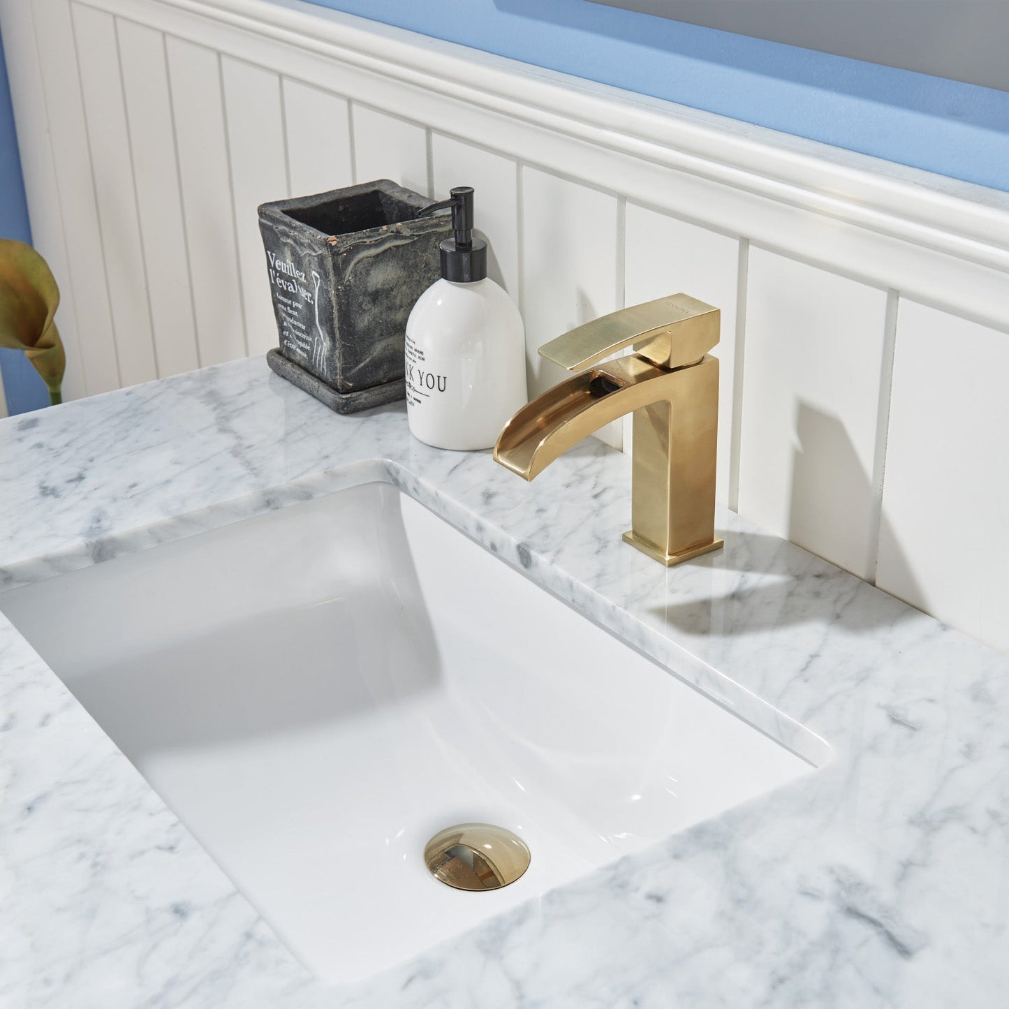 Remi 36" Single Bathroom Vanity Set in Marble Countertop