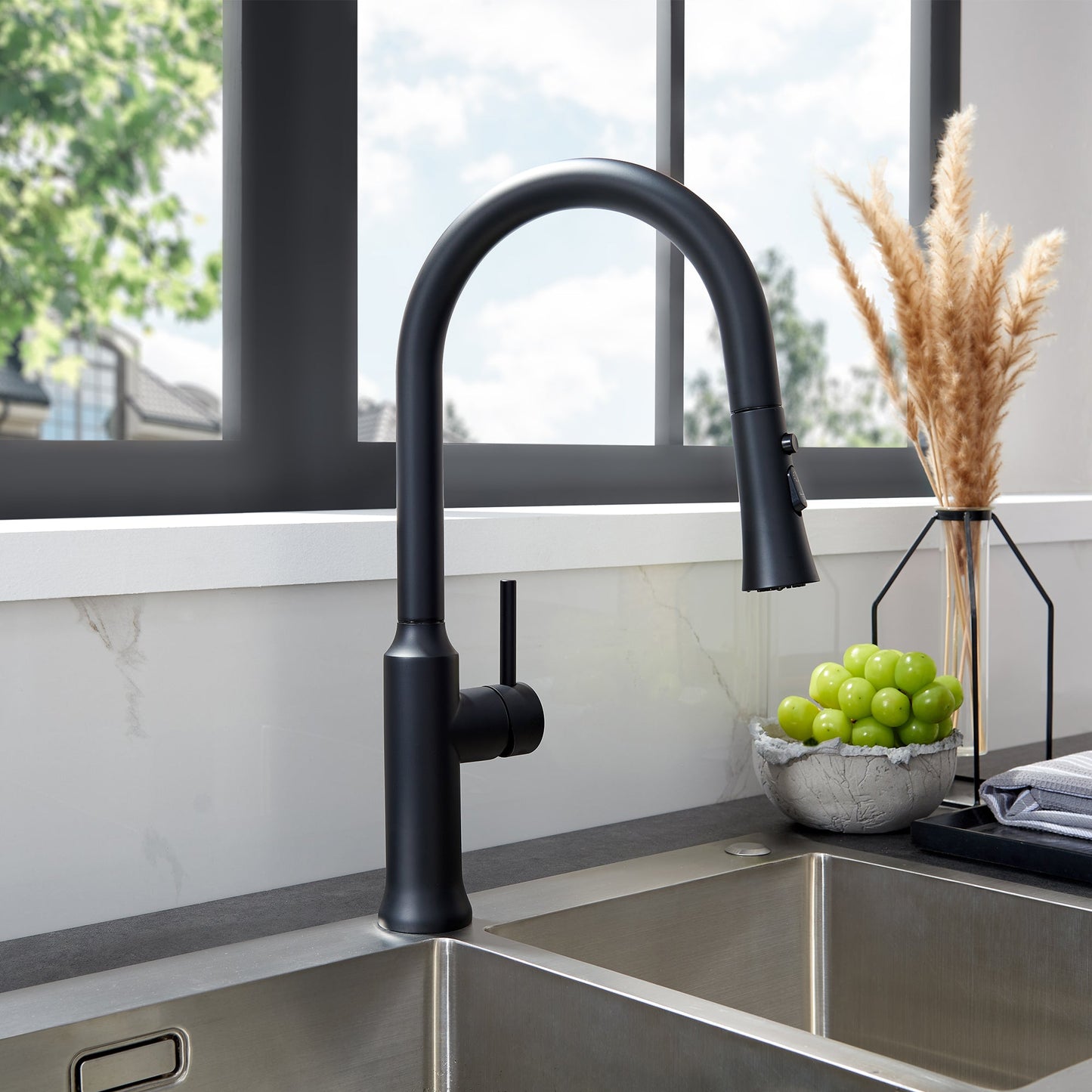 Oribe Single-Handle Kitchen Faucet with Pull Down Sprayer