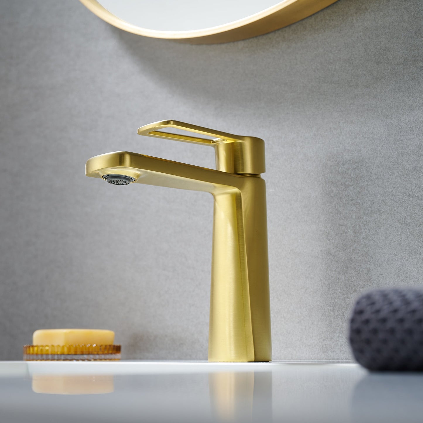Paula Single Hole Single-Handle Bathroom Faucet