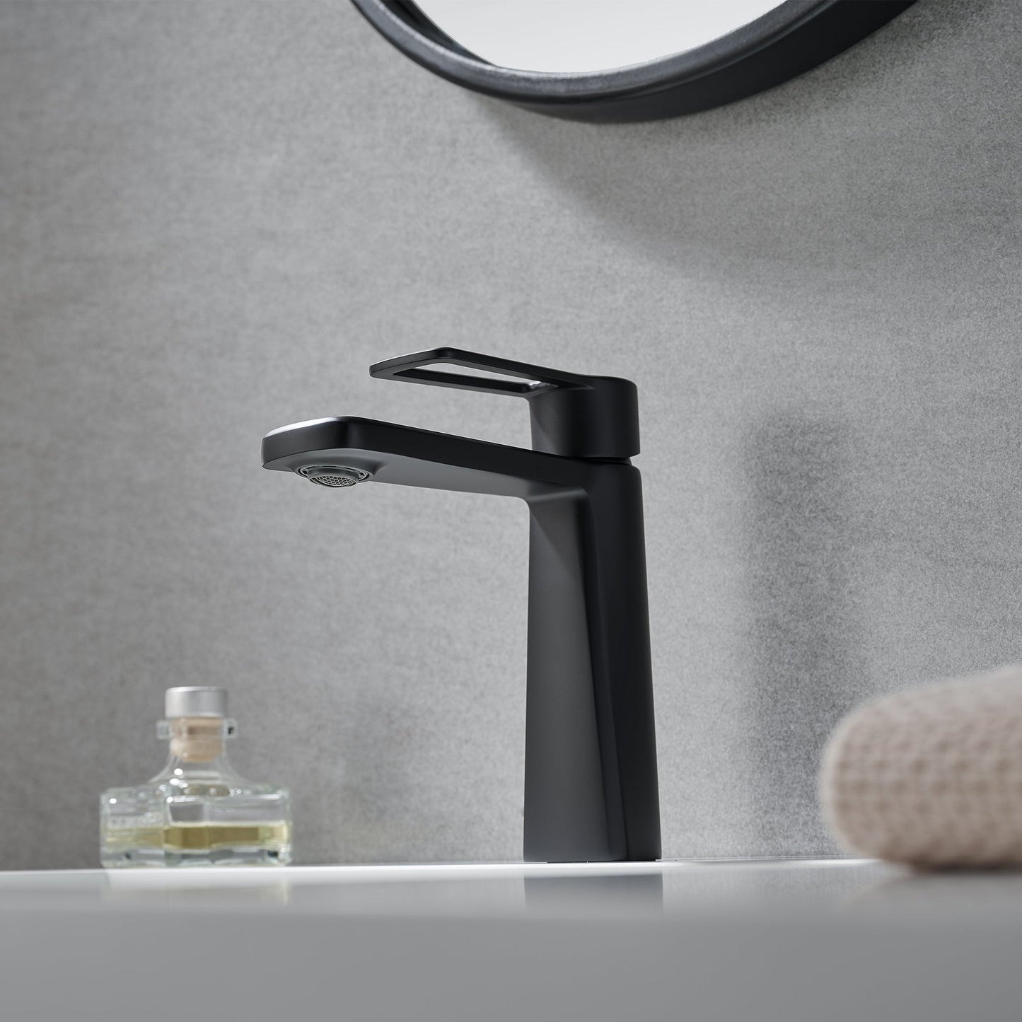 Paula Single Hole Single-Handle Bathroom Faucet