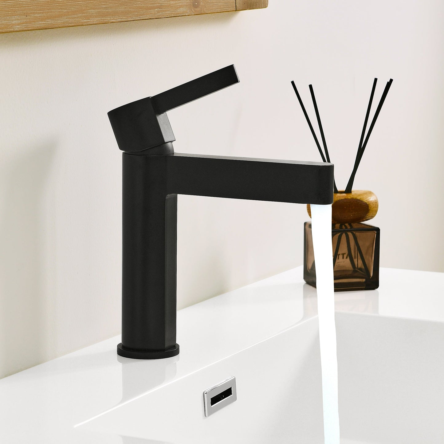 Stila Single Hole Single-Handle Bathroom Faucet