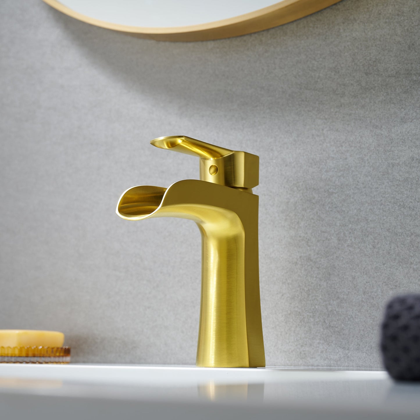 Tatcha Single Hole Single-Handle Waterfall Bathroom Faucet