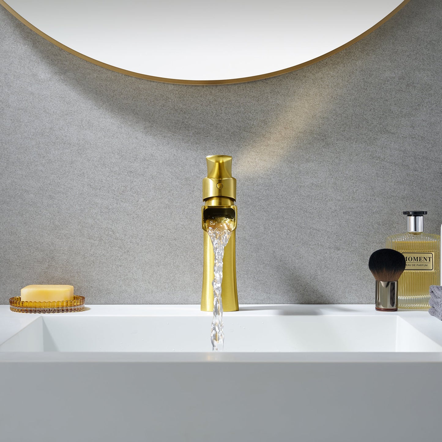 Tatcha Single Hole Single-Handle Waterfall Bathroom Faucet