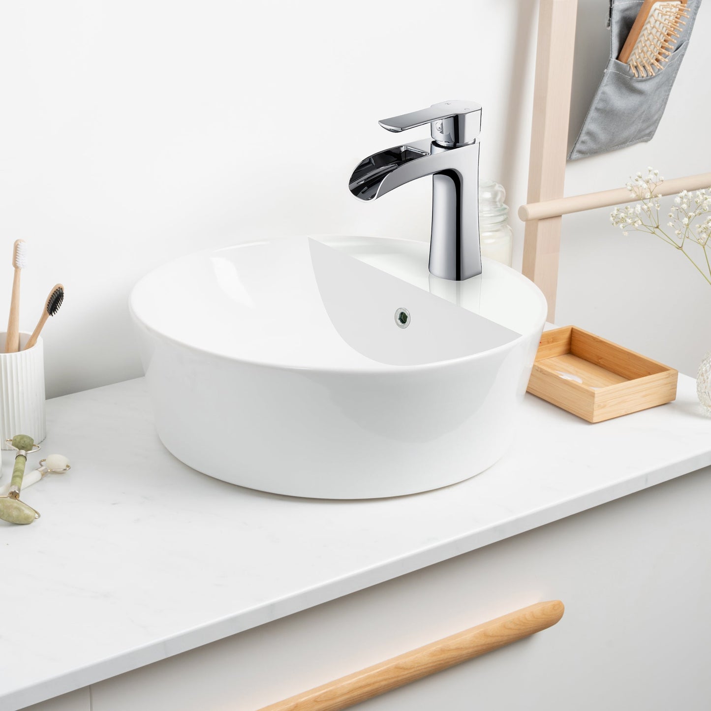 Tatcha Single Hole Single-Handle Waterfall Bathroom Faucet