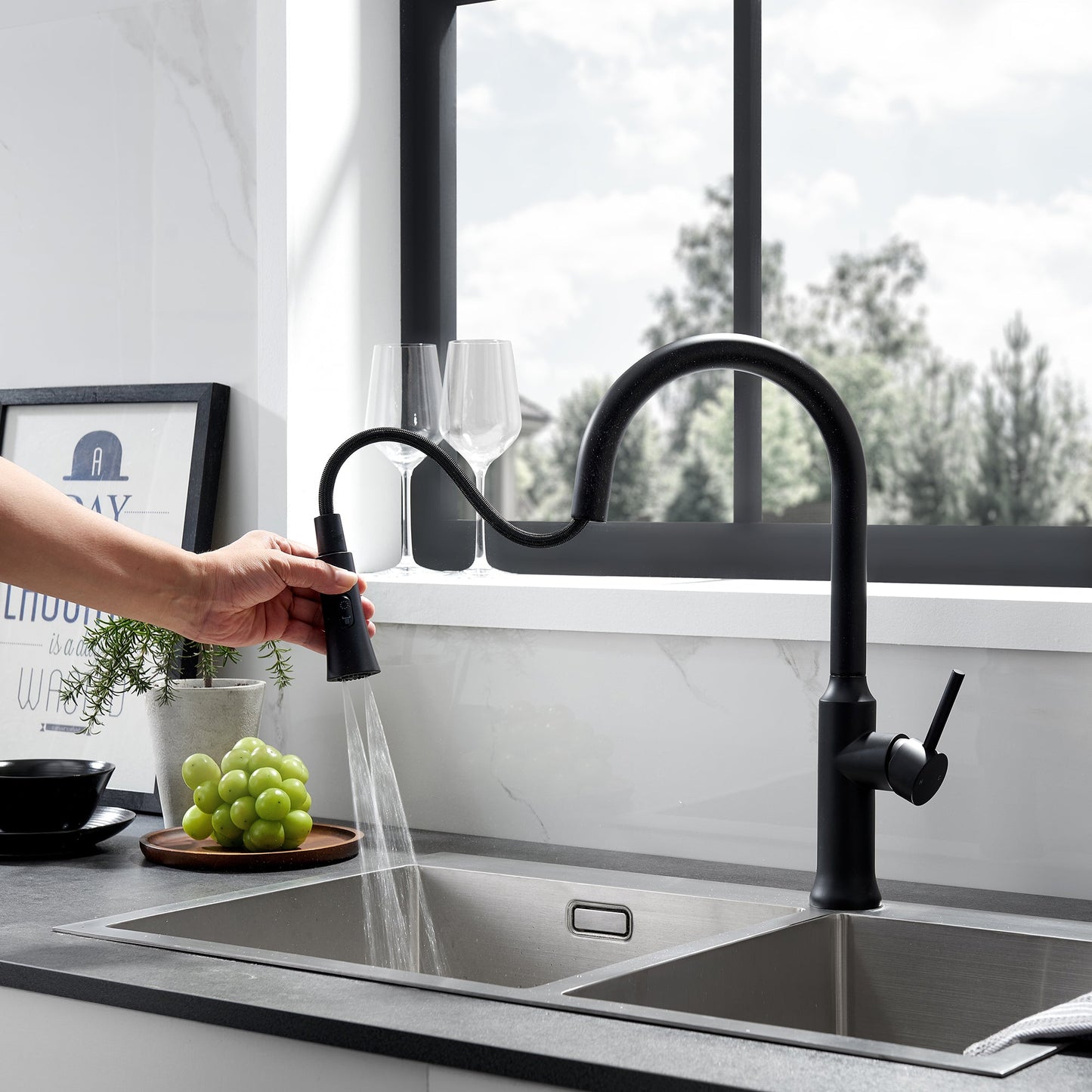Oribe Single-Handle Kitchen Faucet with Pull Down Sprayer