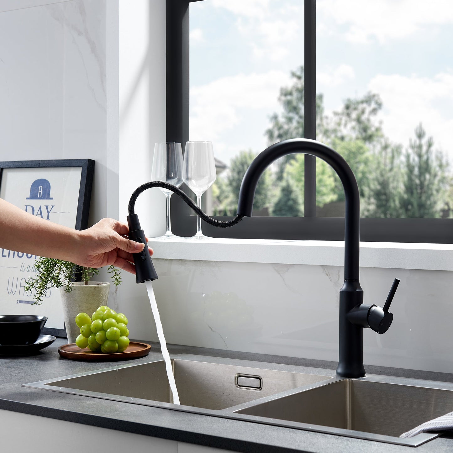 Oribe Single-Handle Kitchen Faucet with Pull Down Sprayer